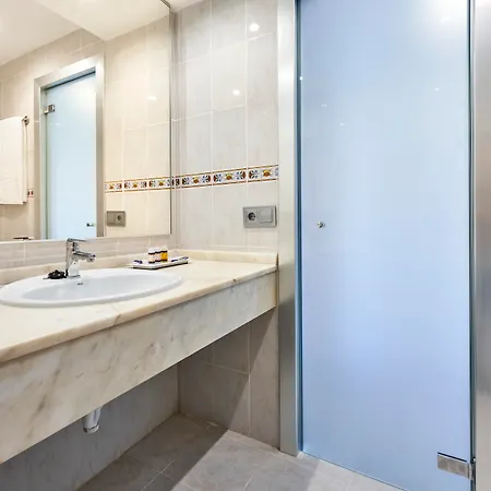 Globales Torrenova Hotel 3*